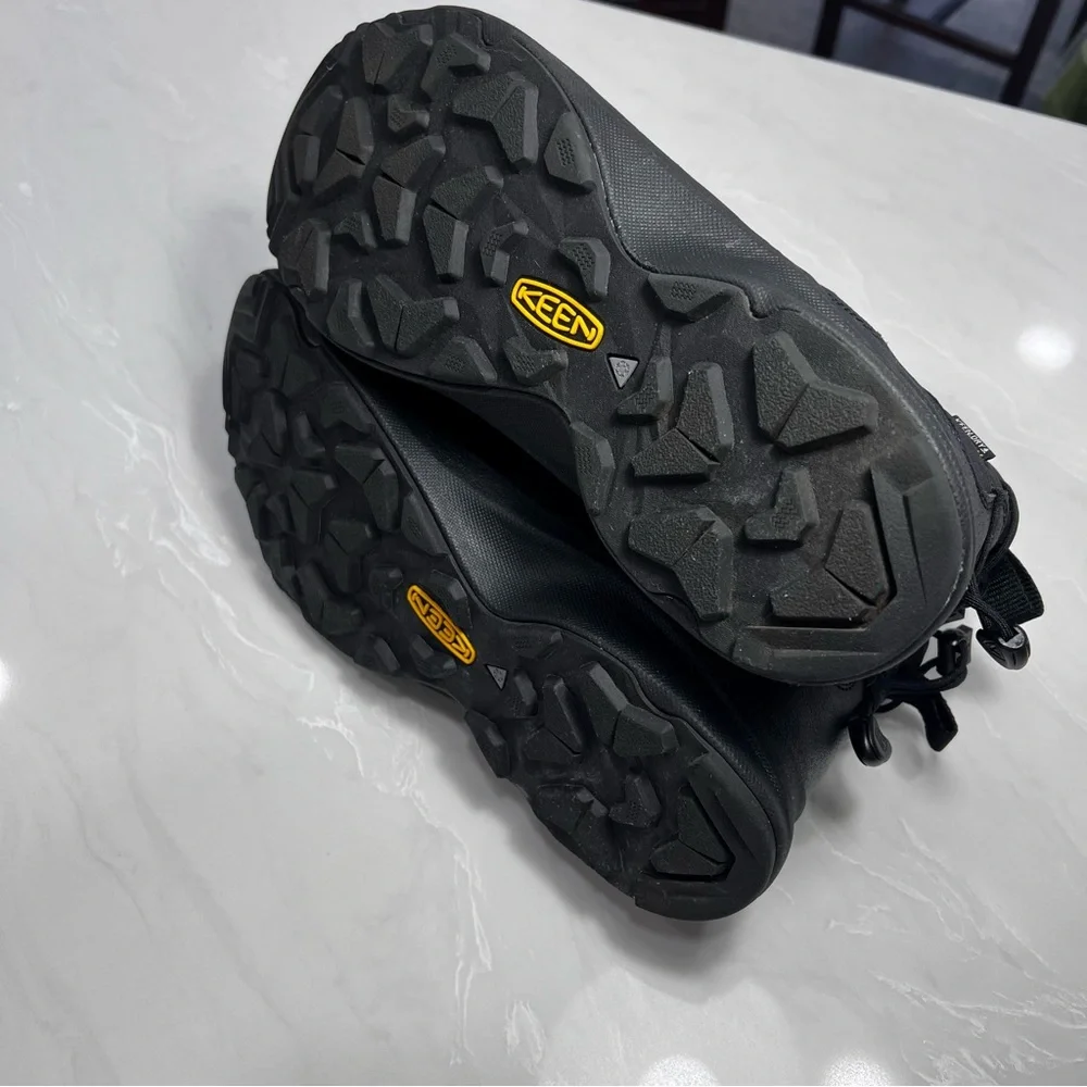 KEEN Men's Uneek SNK Waterproof Winter Chukka Boots SIZE 11 Comfort Lightweight